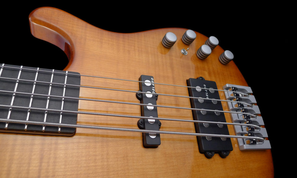 Comment Accorder Une Basse 5 Cordes Une bass 5 cordes en érable ondé – Atelier de lutherie guitare Mathieu